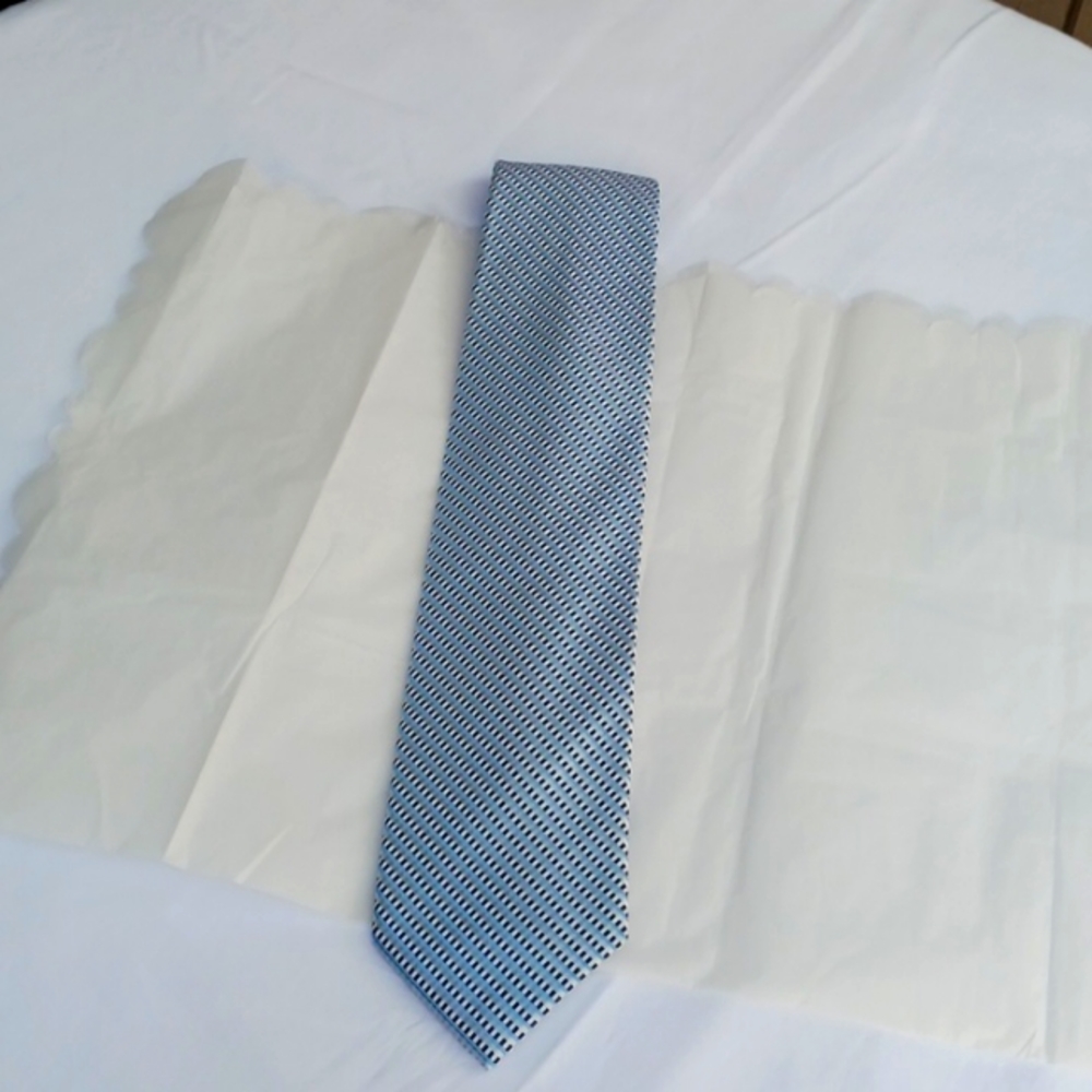 Men's tie